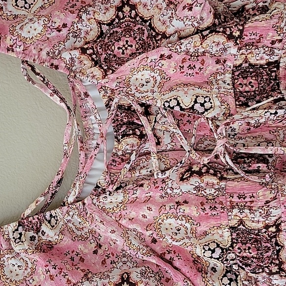 Torrid Pink Boho Floral Washable Crinkle Gauze Cris Cross Back Top - Size 1X - Picture 8 of 12